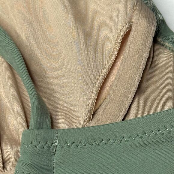 Shade & Shore Longline Keyhole Cut Out Bikini Top Wasabi Green Size 34B New! - Picture 8 of 10